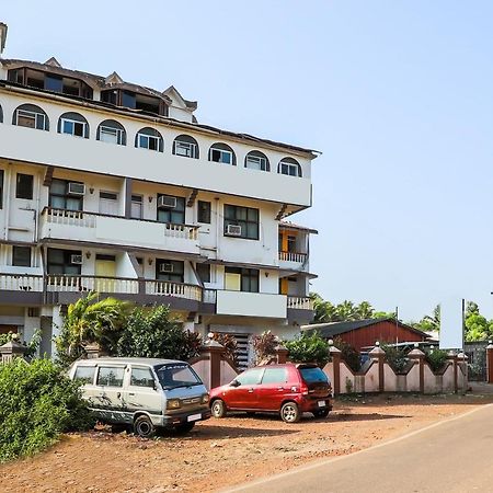 Spot On 37412 Hotel Priti International Mapusa Eksteriør bilde